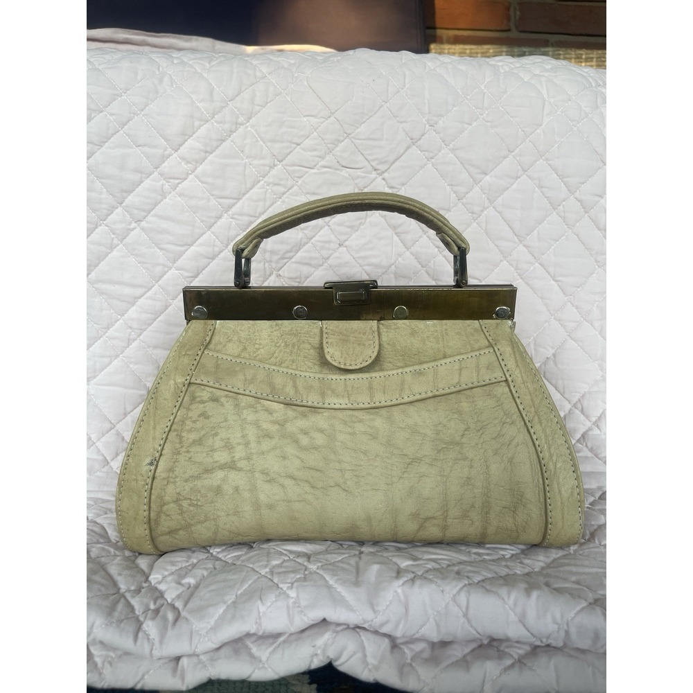 Vintage 1970 Christin Genuine Leather Kiss Lock Doctor Bag Cream Top Handle